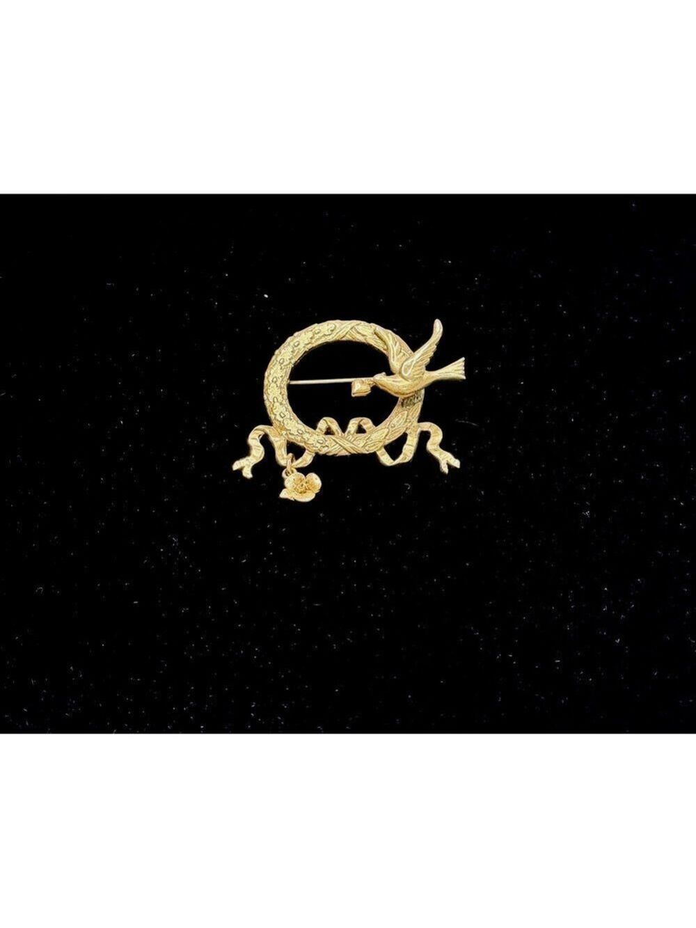 Vintage 1928 Gold Tone Bird Wreath Pin Dangle Brooch Large